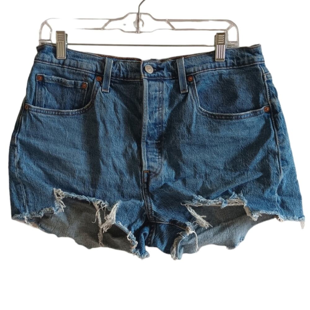 Levi's 501 Button Fly Raw Hem Shorts size 31